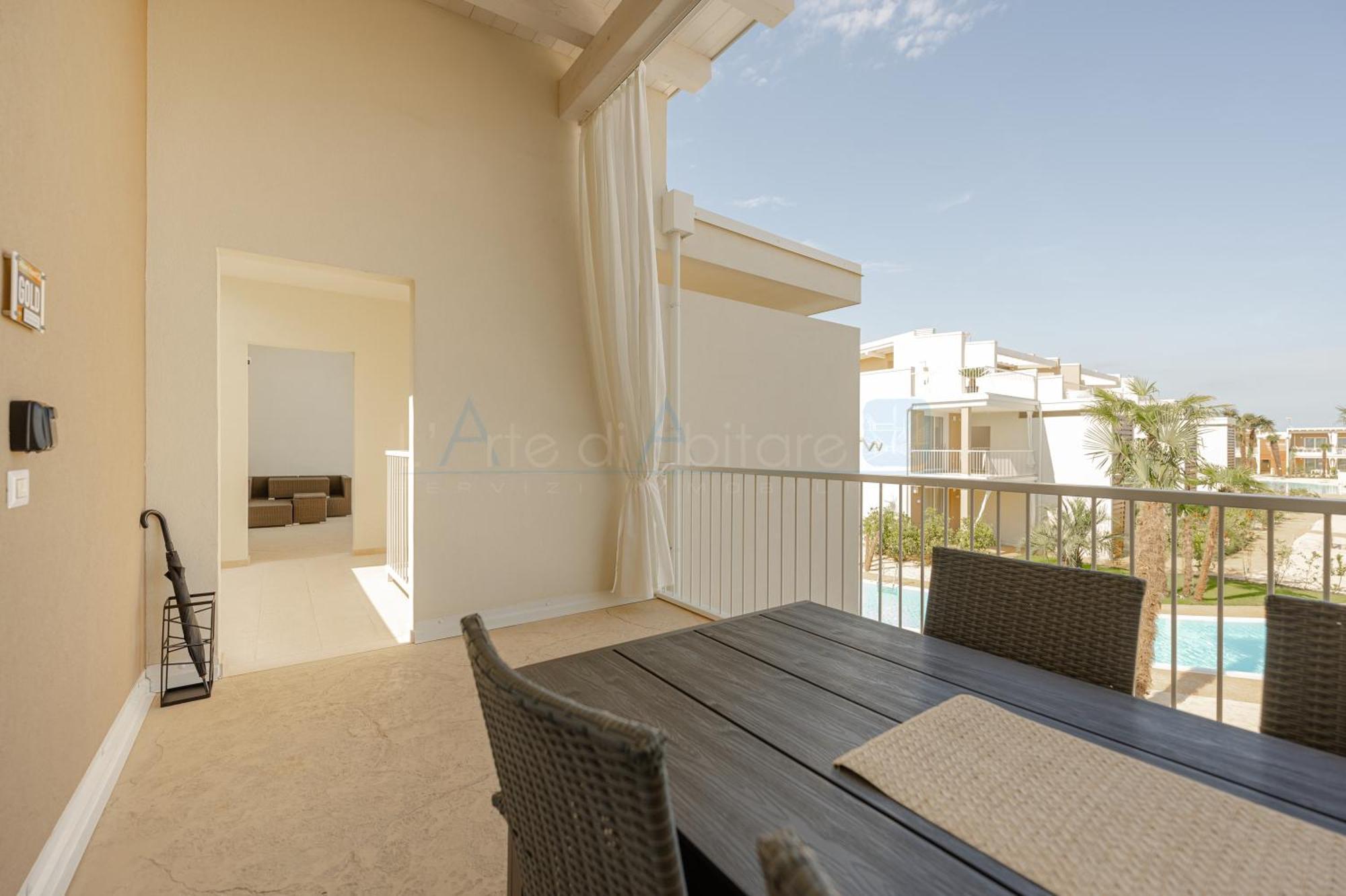 Apartment Wave Island Gold G8