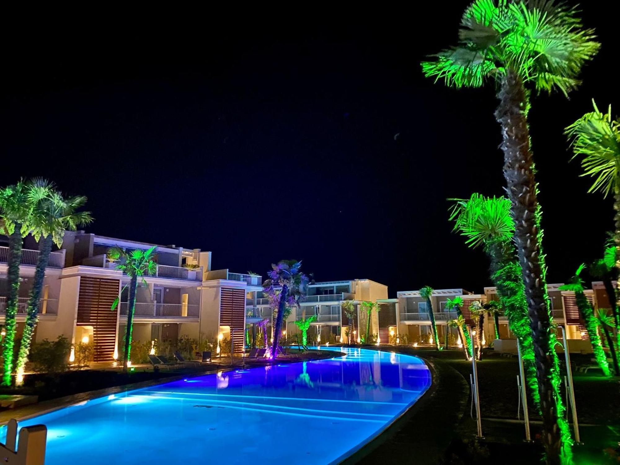 Wave Island Gold G8 Apartment *