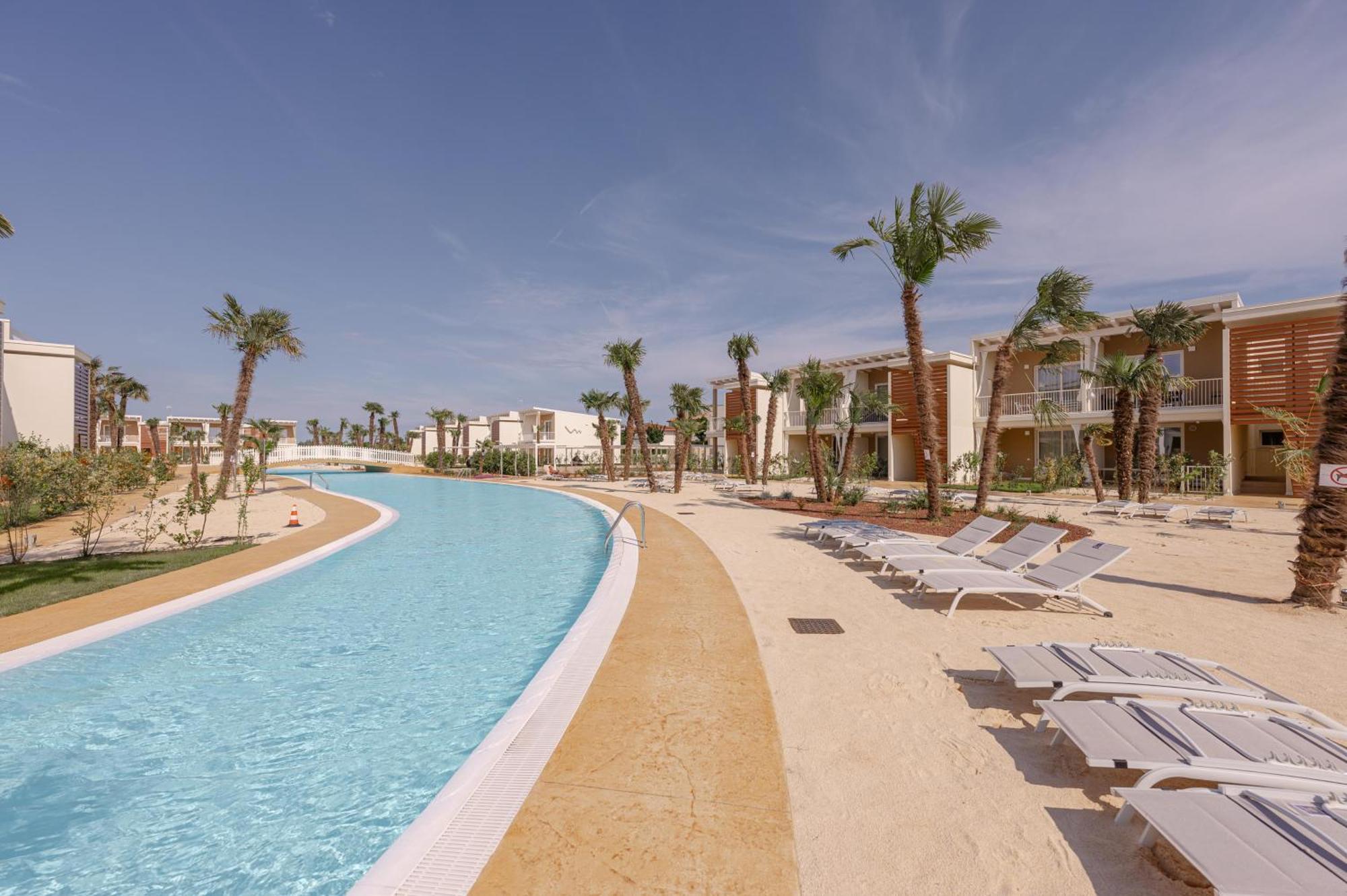 Wave Island Gold G8 Apartment *